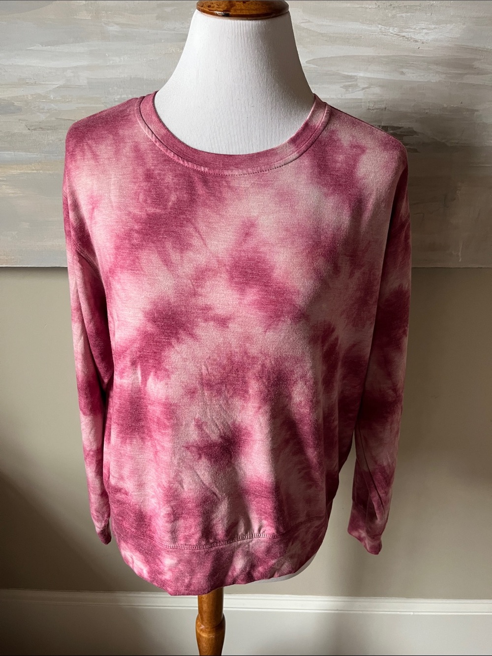 Treasure & Bond pink tie-dye, lightweight lounge sweatshirt